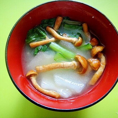 冬瓜となめこ小松菜の味噌汁